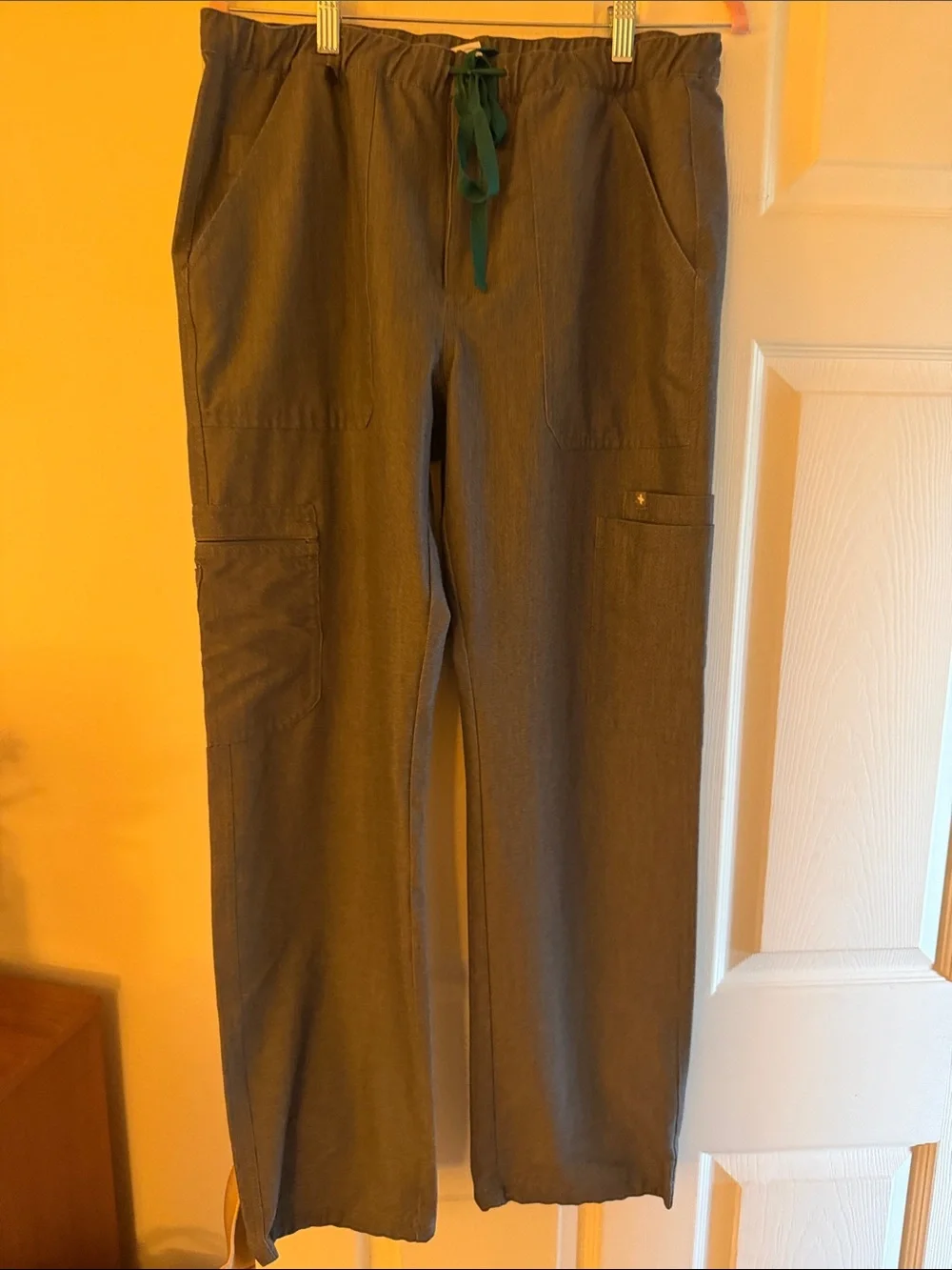 SET of Figs Men's or Women’s  Pants  & Top Set in Grey with Teal Drawstring